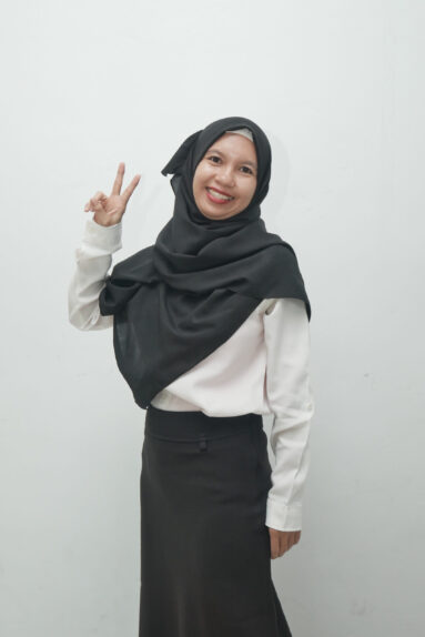 Ms Novita Dewi